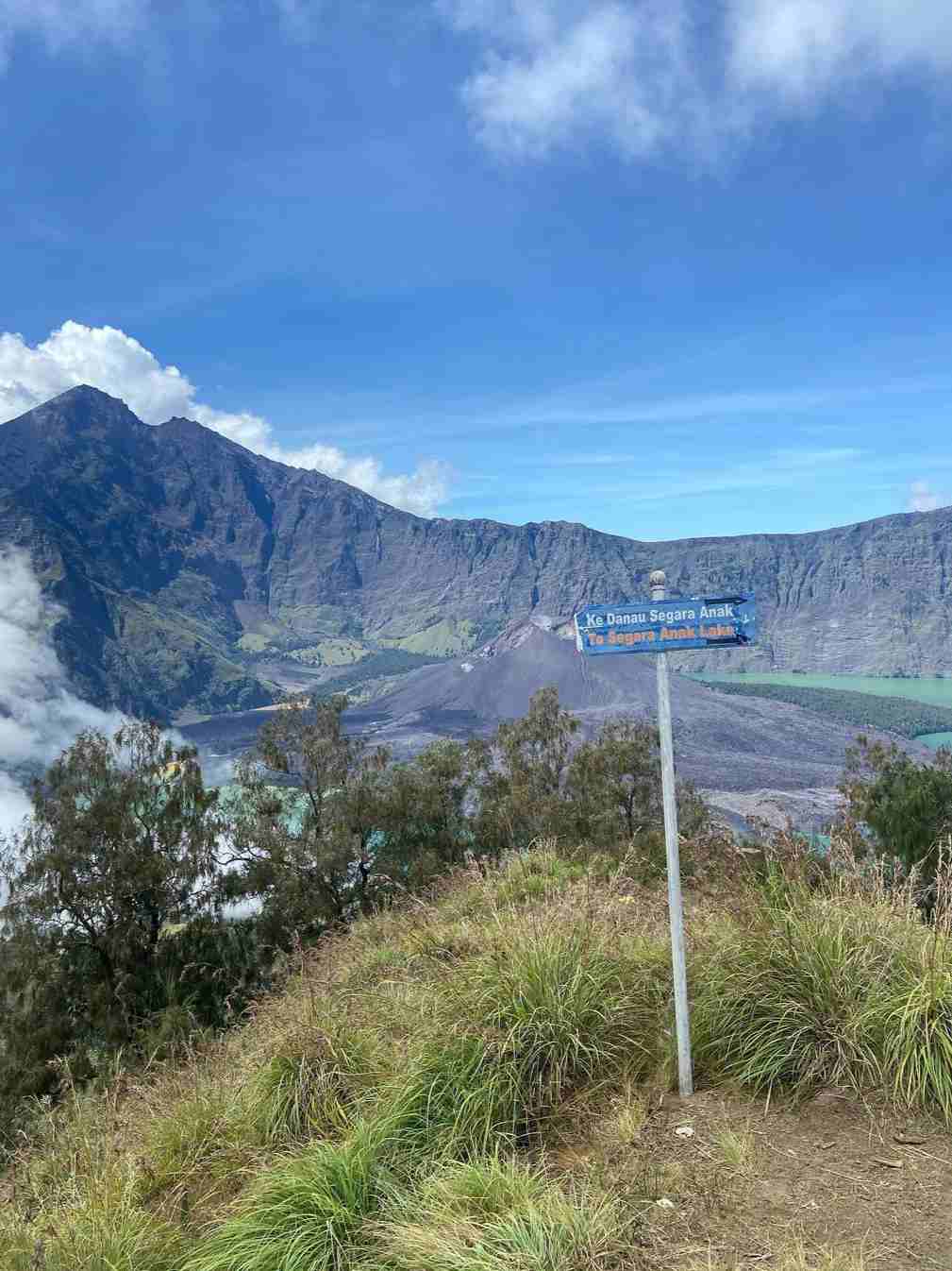 rinjani crater rim 9183